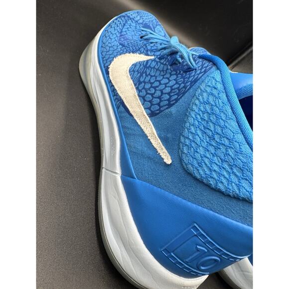 Size 13 - Kobe A.D. Mid Demar Derozan PE - Only Worn Once Indoor Shoot Around main image 12